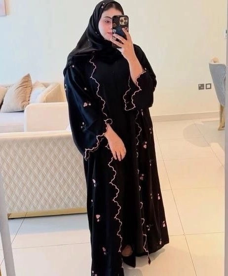 Pintresty Trendy Dubai Embroidery Cutwork Abaya 2
