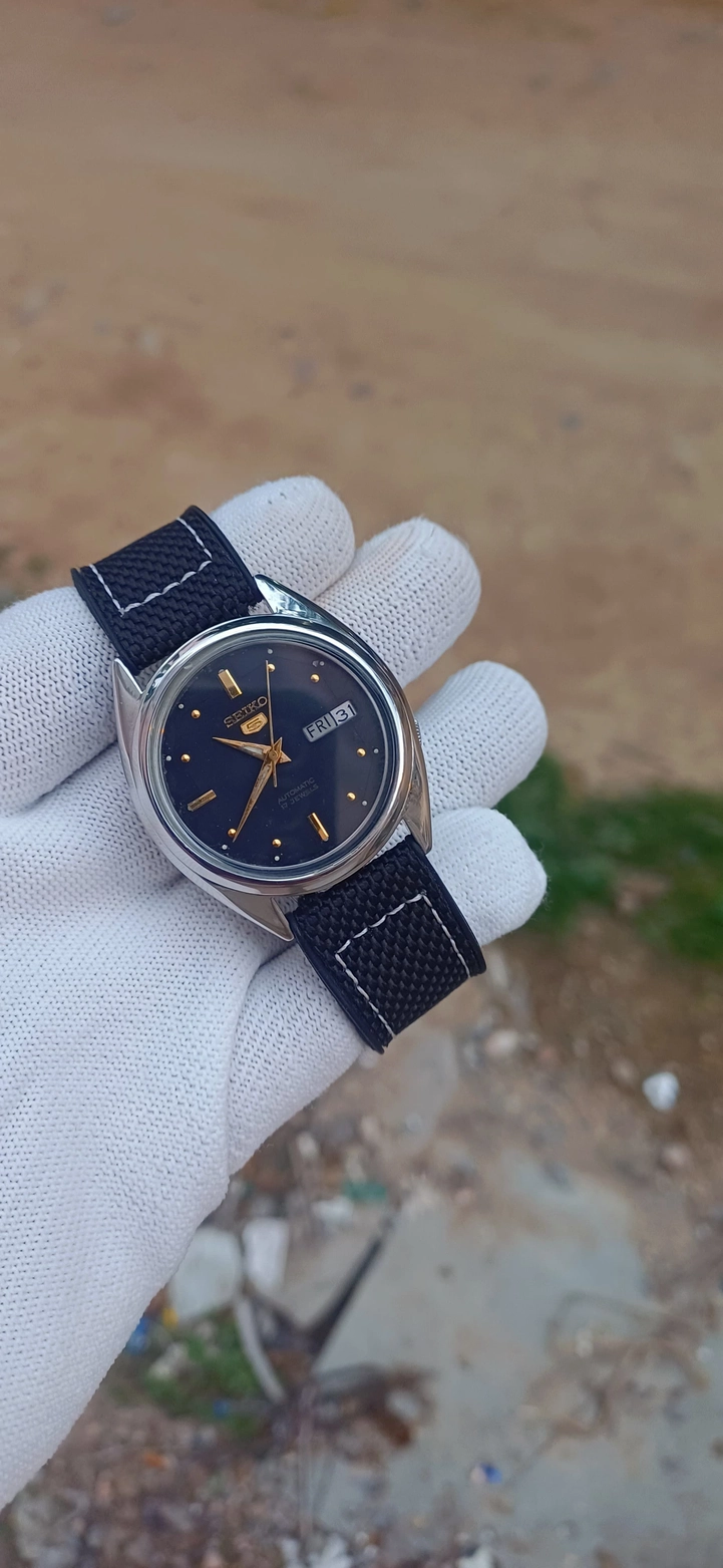 Beautiful Vintage Seiko 5 Automatic 3