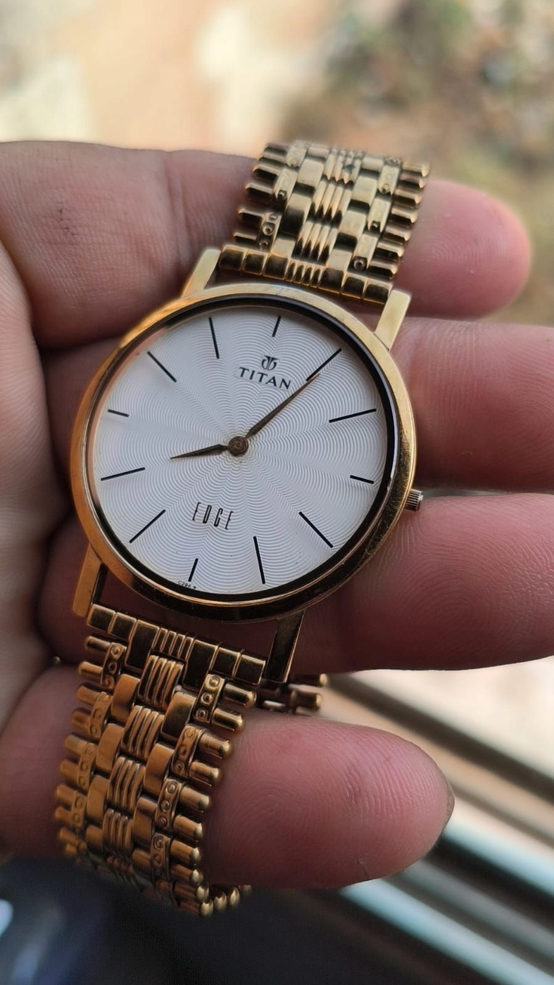 Titan Edge Quartz Watch 2