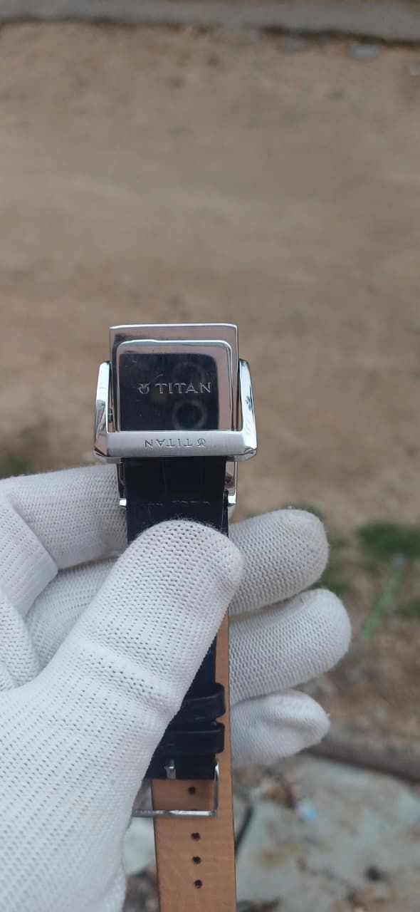 Vintage Titan Classic Slim Watch 5