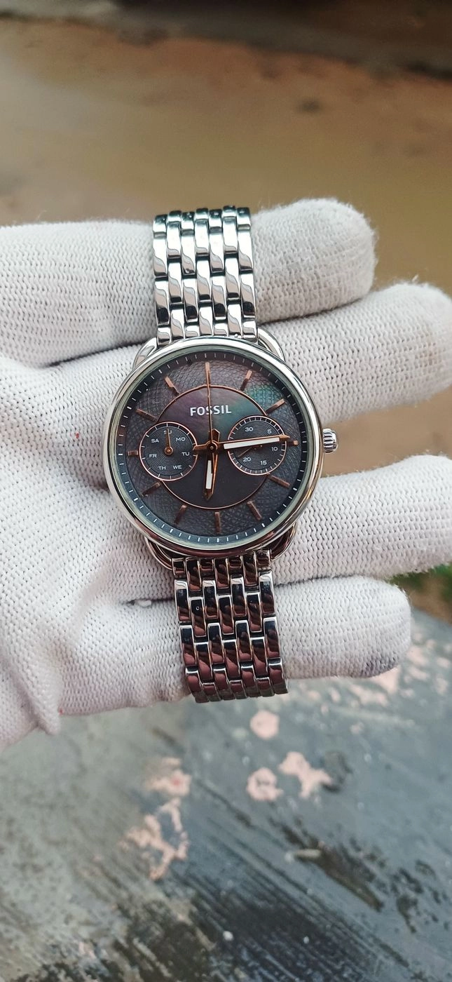RARE FOSSIL WOMEN’S TAILOR 1
