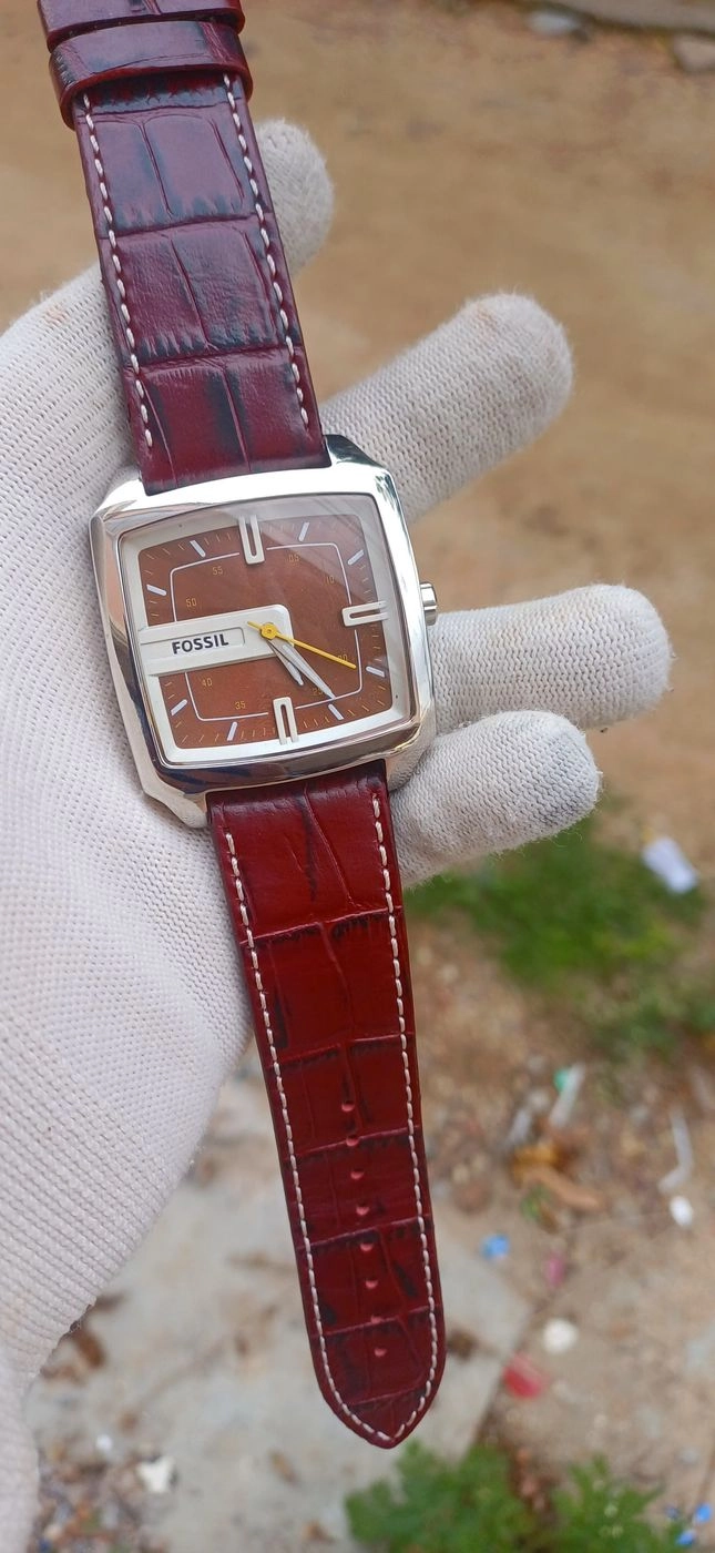 BEAUTIFUL FOSSIL CLASSIC TIMEPIECE 3