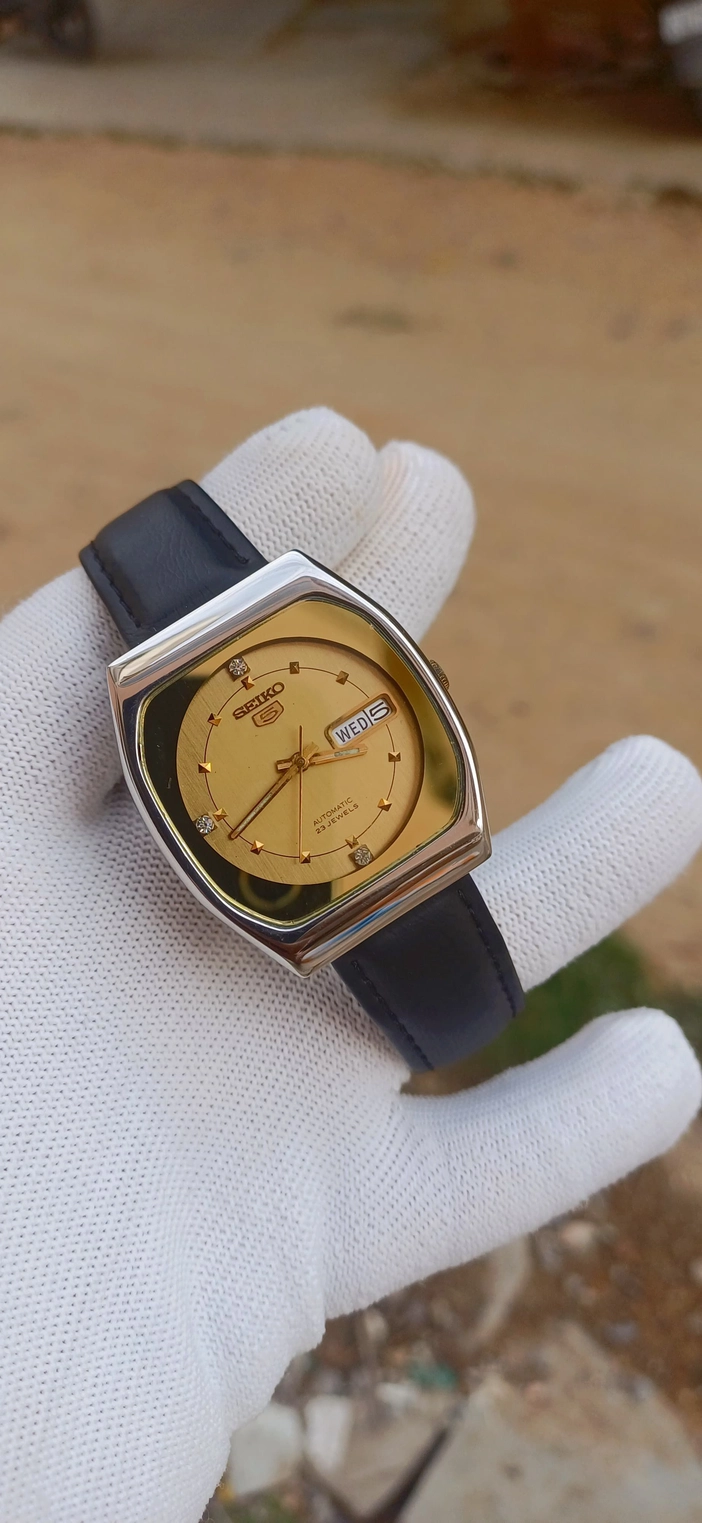 RARE VINTAGE SEIKO 5 AUTOMATIC 3