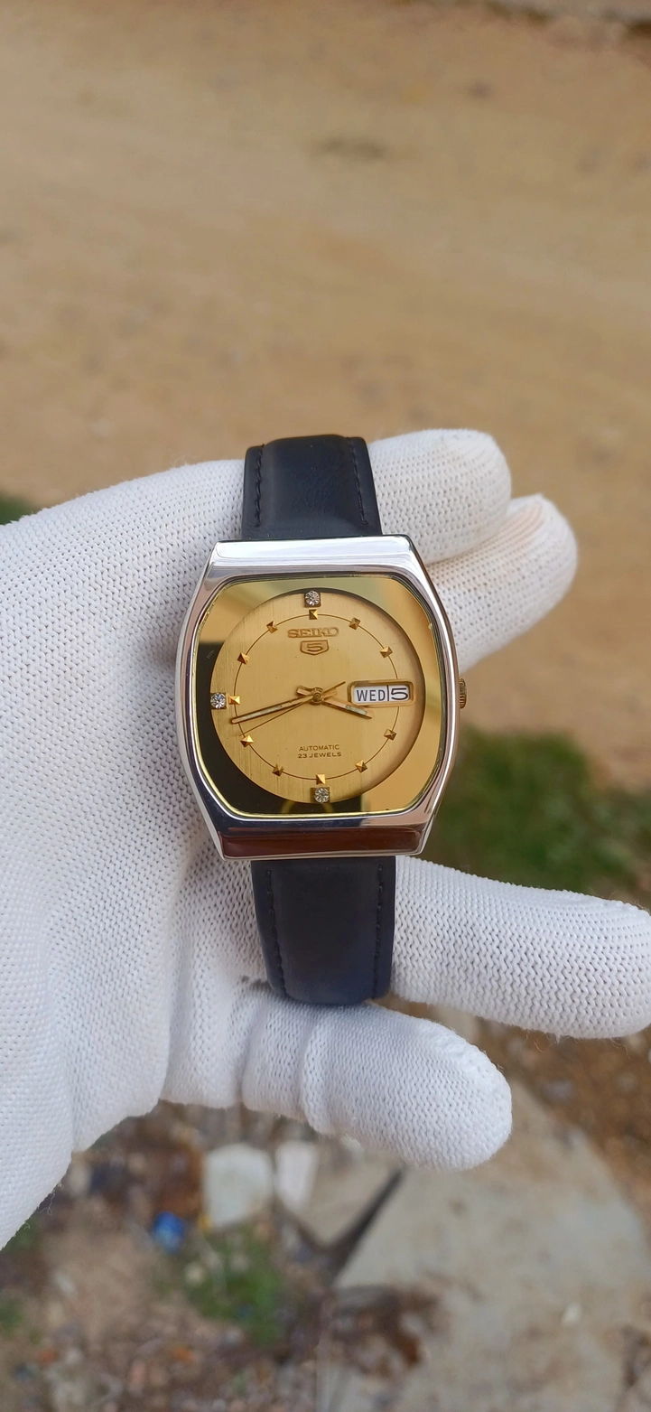 RARE VINTAGE SEIKO 5 AUTOMATIC 5