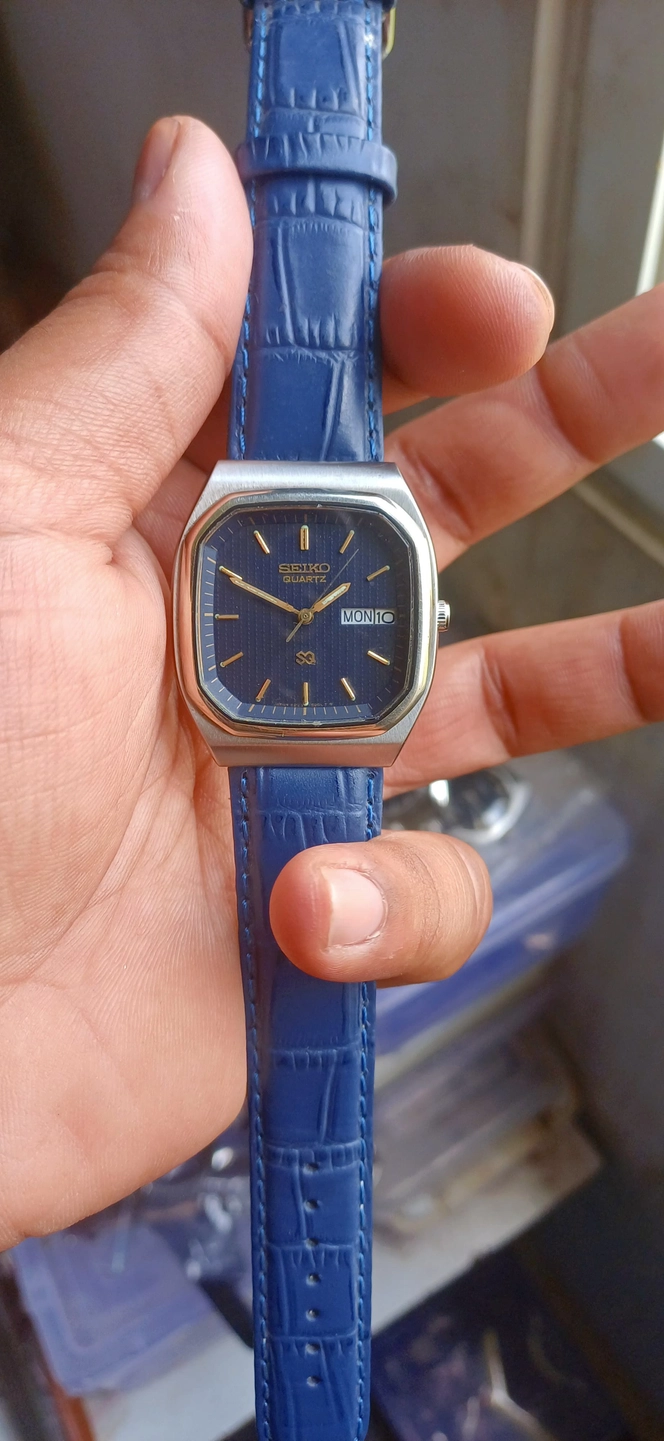 Vintage Seiko 5 Classic – Quartz 1