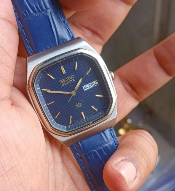 Vintage Seiko 5 Classic – Quartz 2