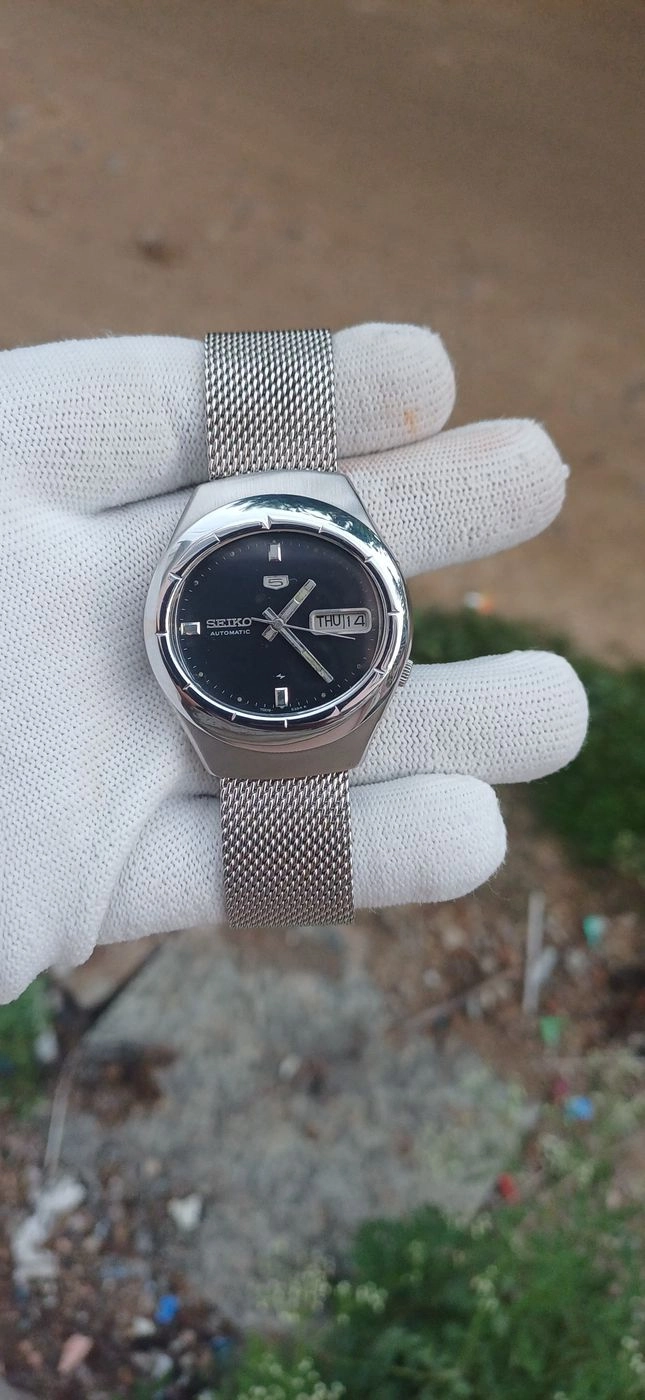 Vintage Seiko 5 Automatic 3