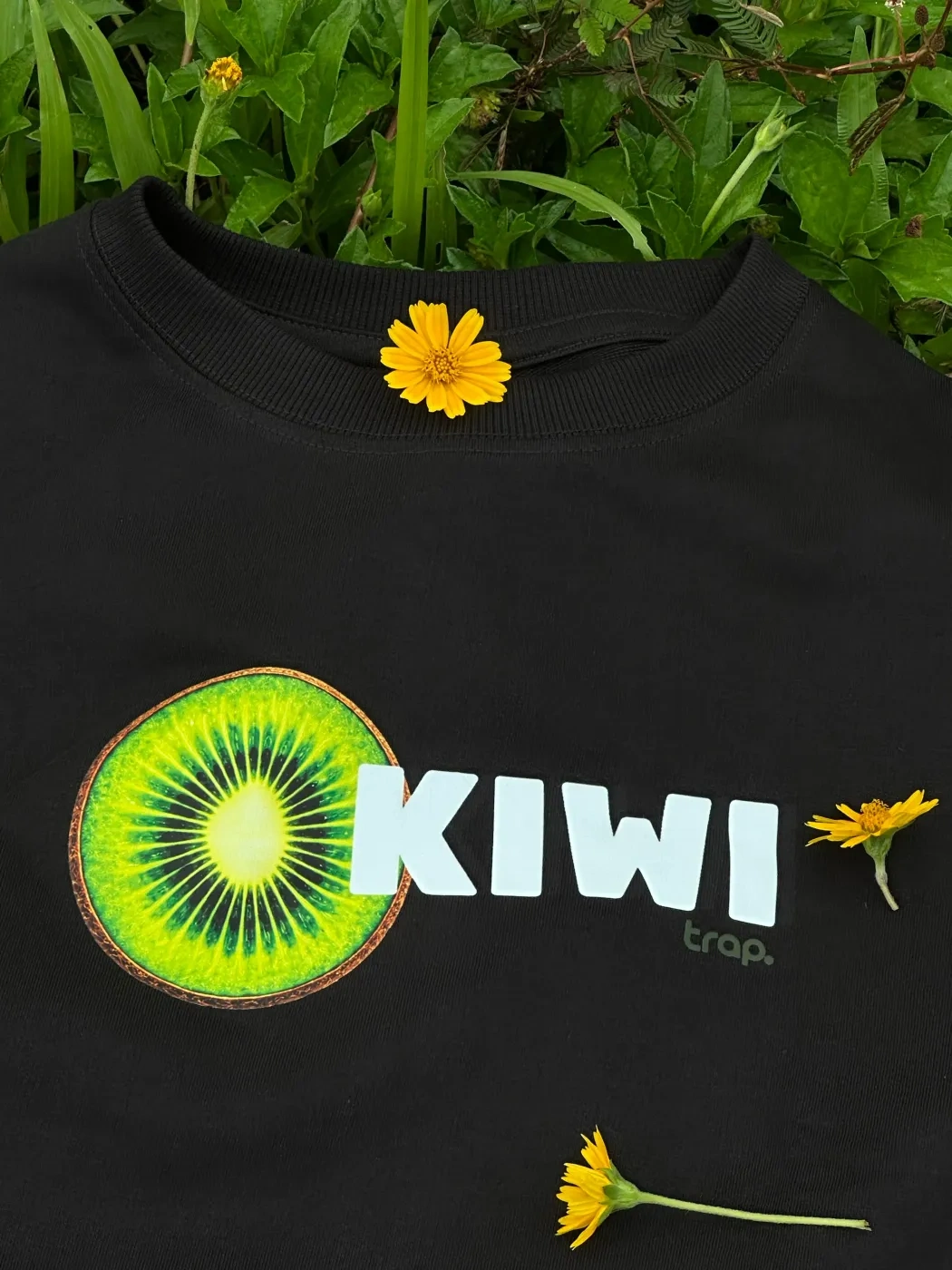 Kiwi tee
