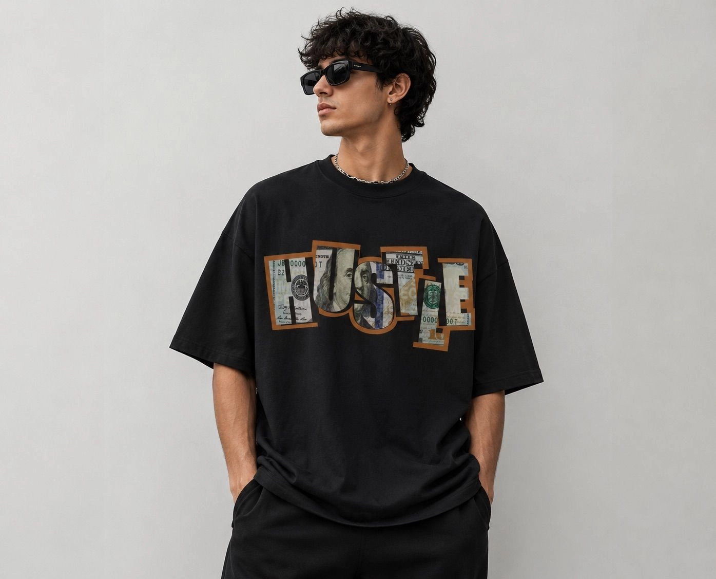 Oversized tee- Hustle