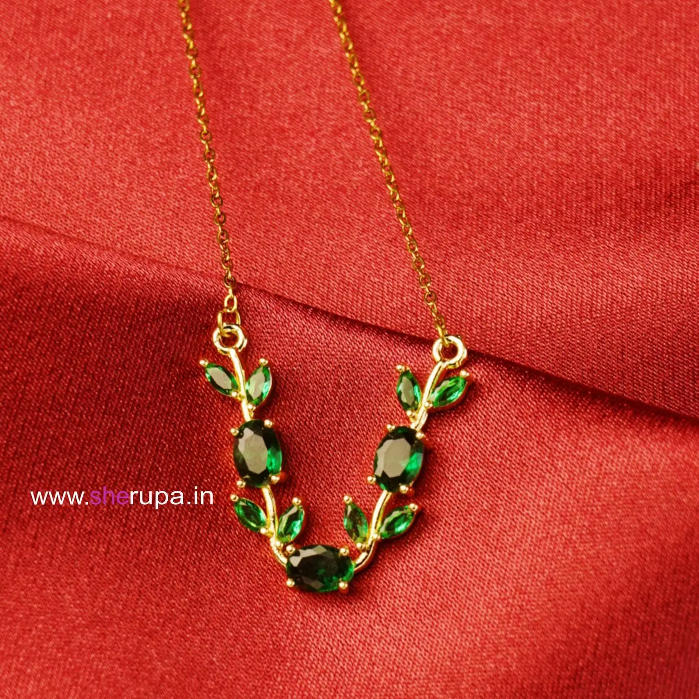 Tulip Necklace for Women – Gold Tone Tulip Pendant with Green Stones & Adjustable Chain