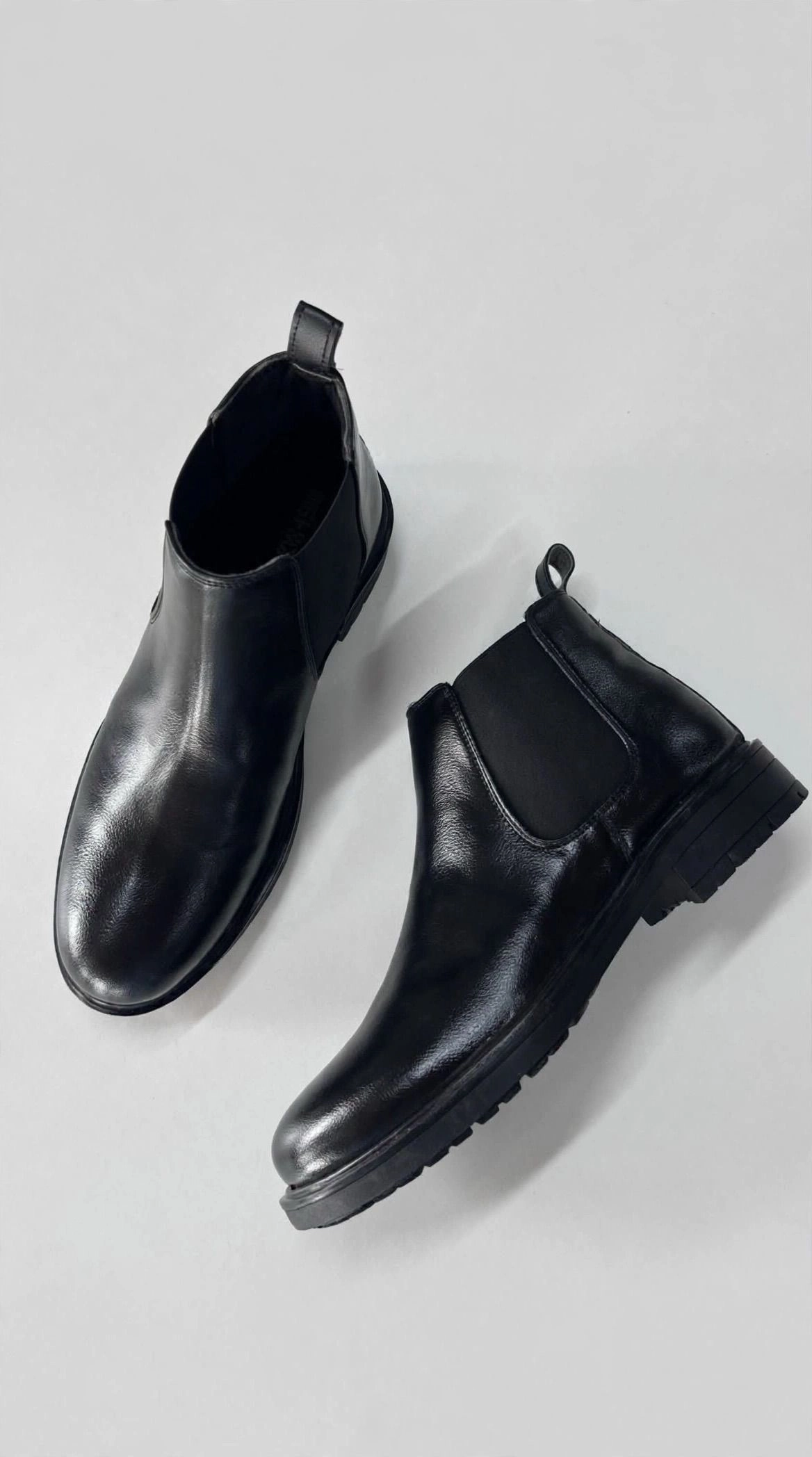Chelsea black boot 3