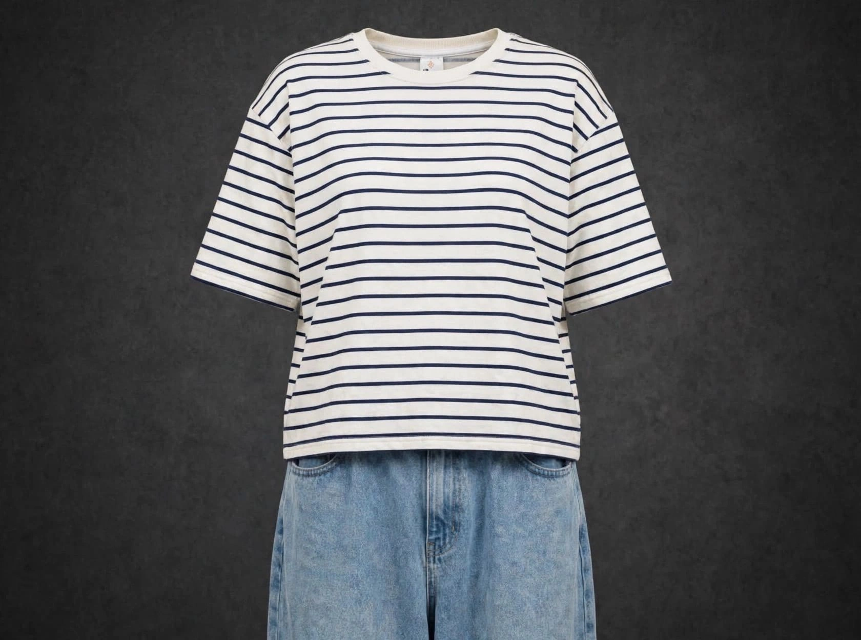 Fivesleeve T-shirt 1