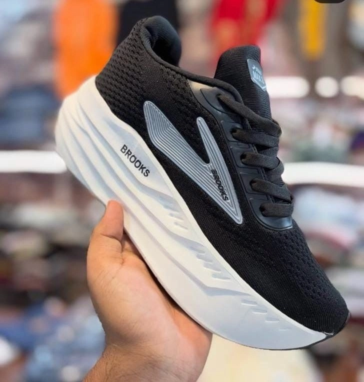 Trending shoes black
