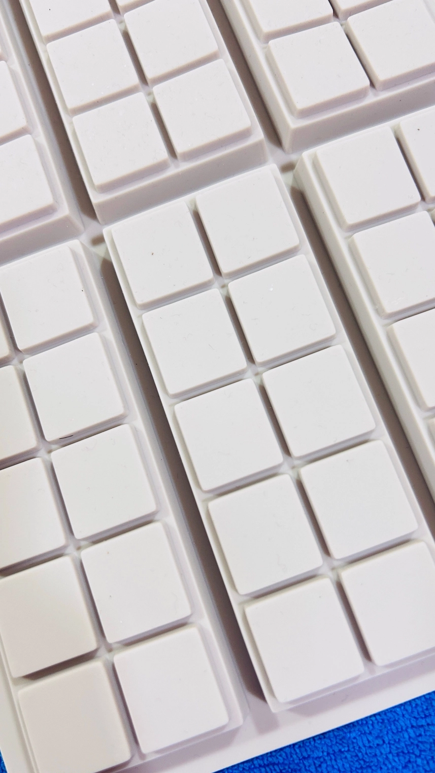 6 Cavity Cadbury Mould 2