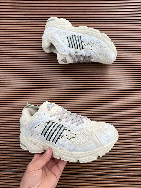 Adidas bad bunny response CL premium quality 1