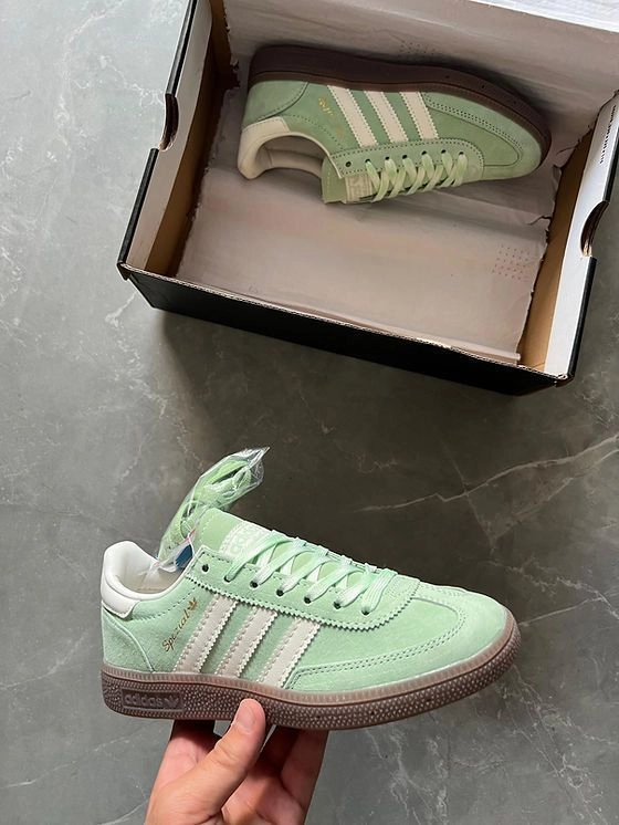 Adidas spezial ( girls ) Top quality 5