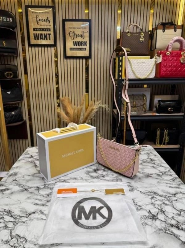 Michael Korrs Jet Set Pochette Signature Logo Crossbody Bag With Magnetic Box And Dust Bag (Pink-22318) 3