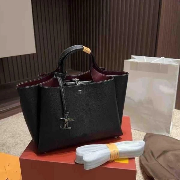 Todds T Timeless Premium Quality Leather Shopping Bag With OG Magnetic Box With Dust Bag (Black - 1129) 3