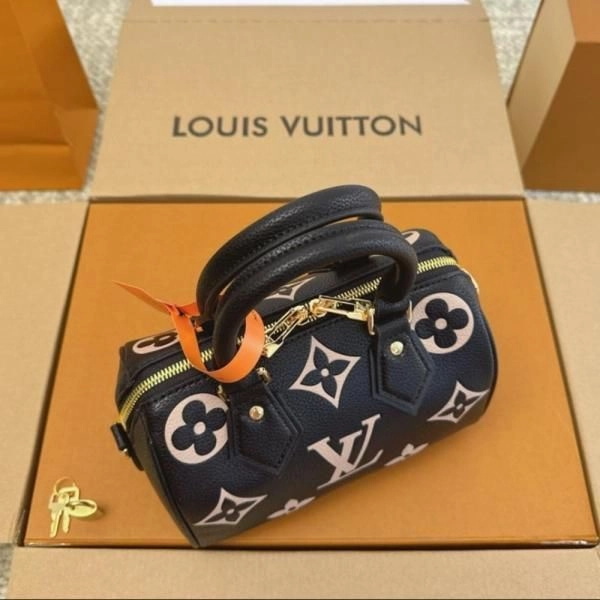 Louis_Vuitton_Speedy_Black-White_Highend_With_OriginalPacking