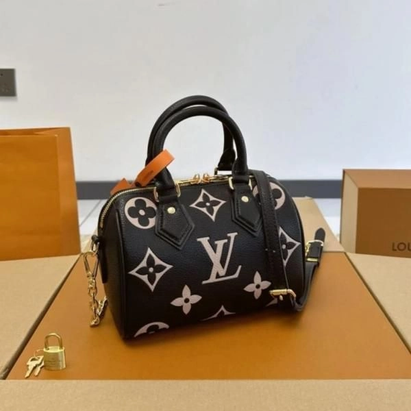 Louis_Vuitton_Speedy_Black-White_Highend_With_OriginalPacking 5