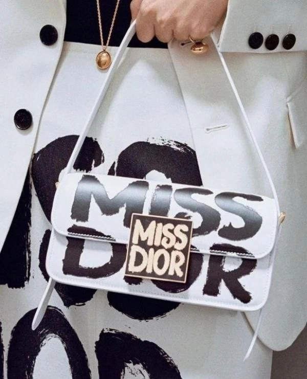 Miss Dioor Luxury Edition Superior Quality Flap Shoulder Bag With OG Box & Dust Bag (White - 1018) 5