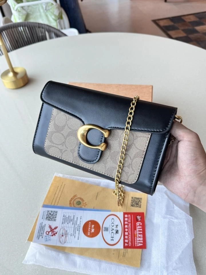 COAACH CHAIN SLING WITH OGBOX DUSTBAG BILLS ETC 1