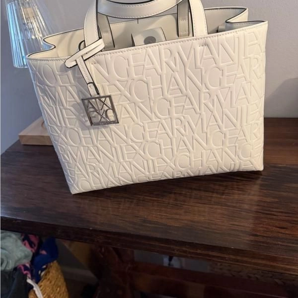 ARMA_EXCHANGE_AX_AURA_SHOULDER_TOTE_BAG_WITH_OG_BOX_DUSTBAG_CARDS_TAGS_ETC 1