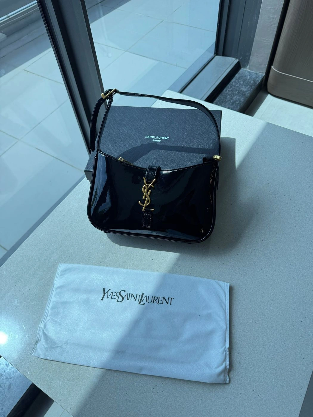 *YVES SAINT LAURENT YSL Le 5 à 7 HOBO IN BLACK PATENT LEATHER WITH OG BOX HEAVY DUSTBAG TAGS CARDS ETC*😻