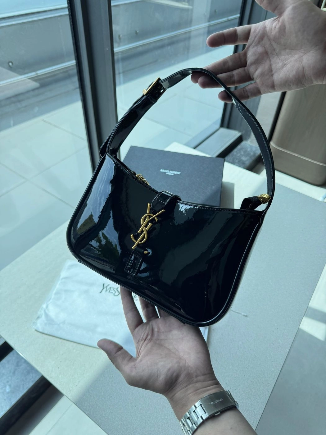 *YVES SAINT LAURENT YSL Le 5 à 7 HOBO IN BLACK PATENT LEATHER WITH OG BOX HEAVY DUSTBAG TAGS CARDS ETC*😻