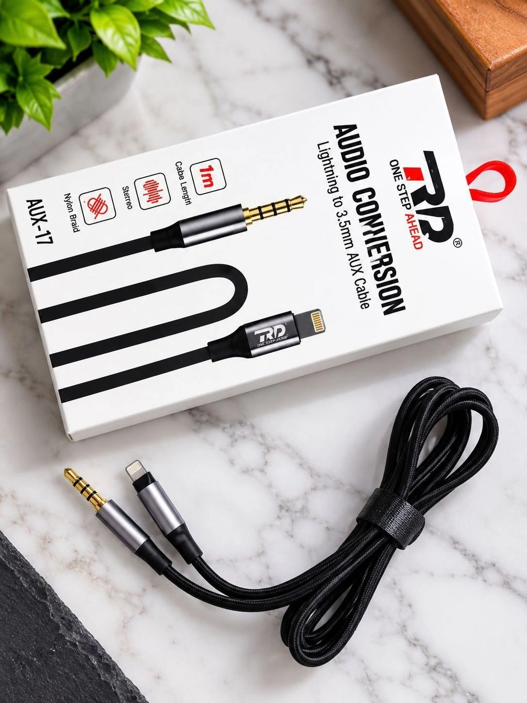 TRD AUX-17 Lightning to 3.5mm AUX Audio Conversion Cable – 1 Meter 2