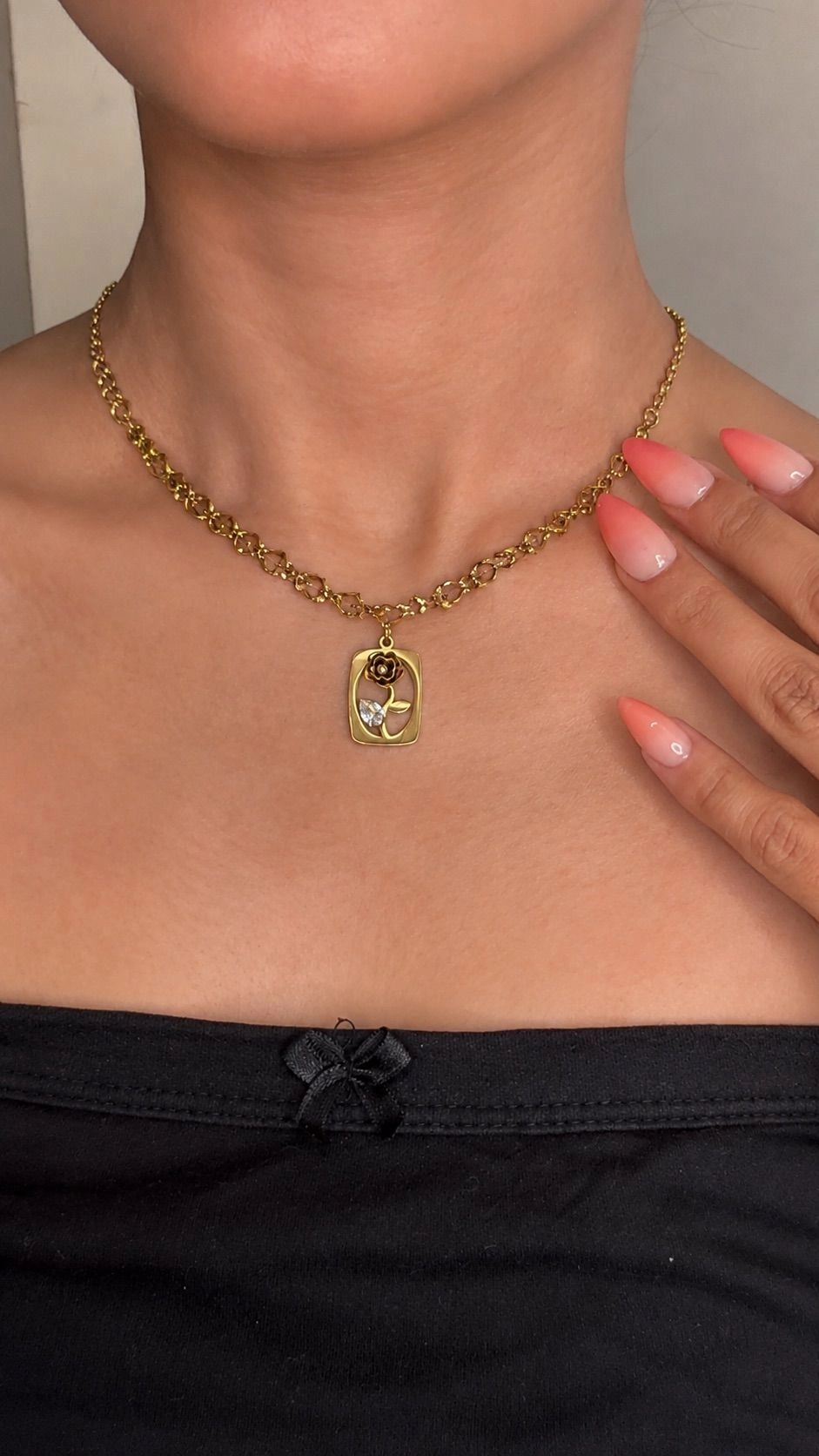 Celeste Pendant Necklace 1