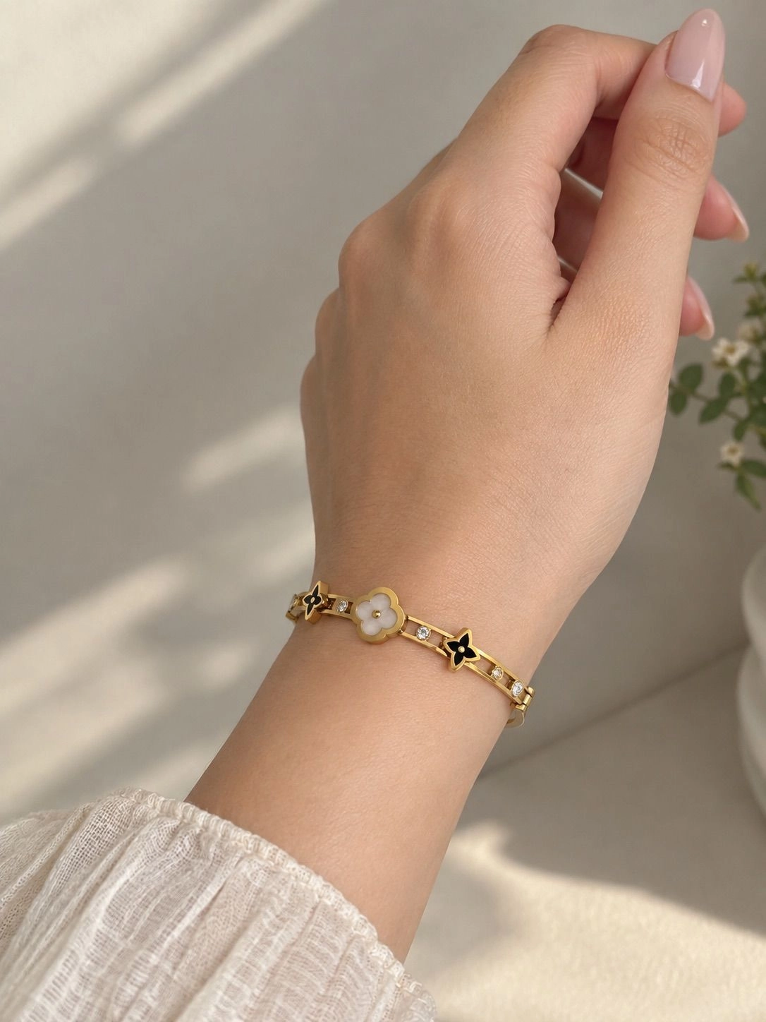 Floral Luxe Charm Bracelet 1