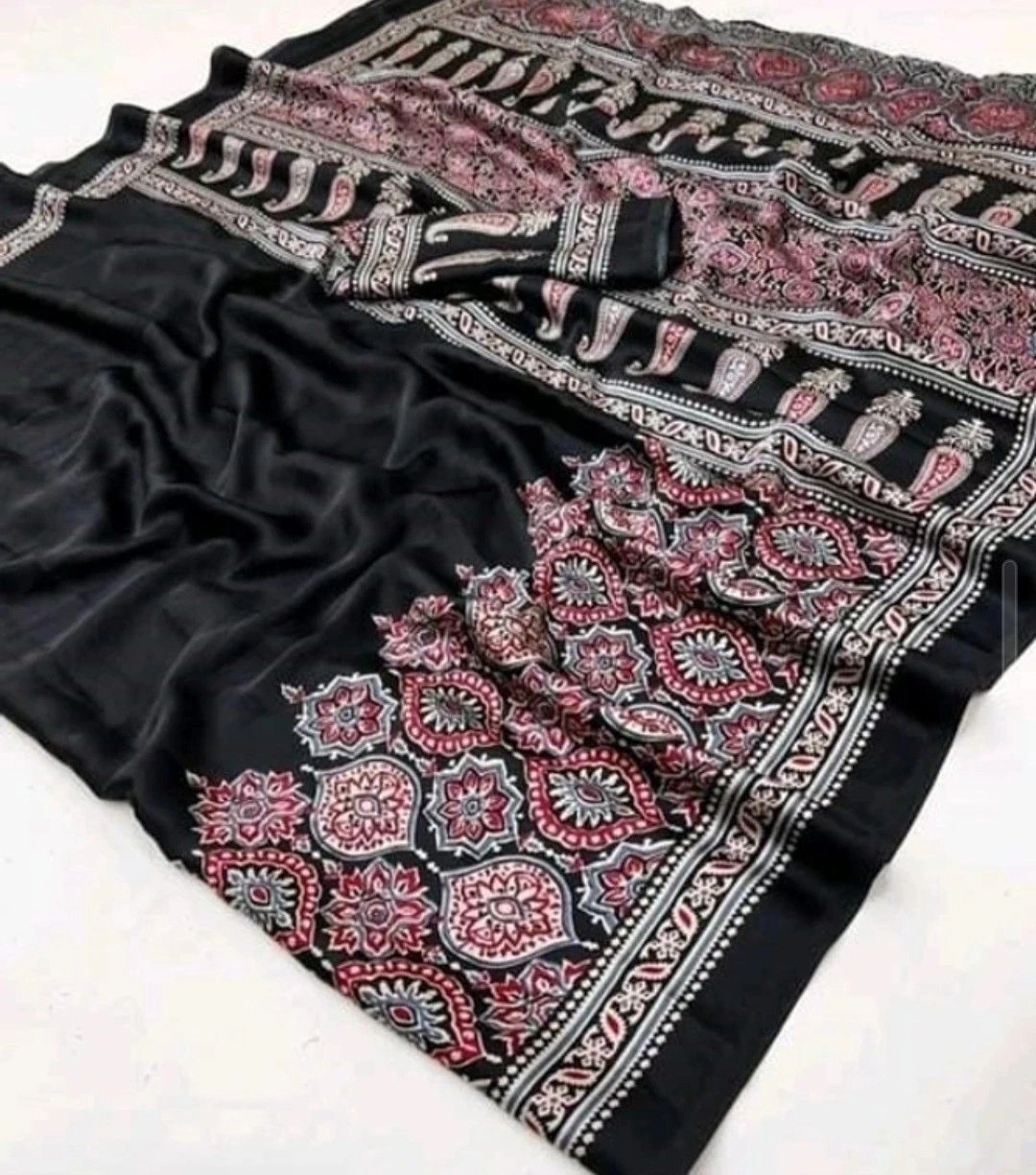 Black saree 2