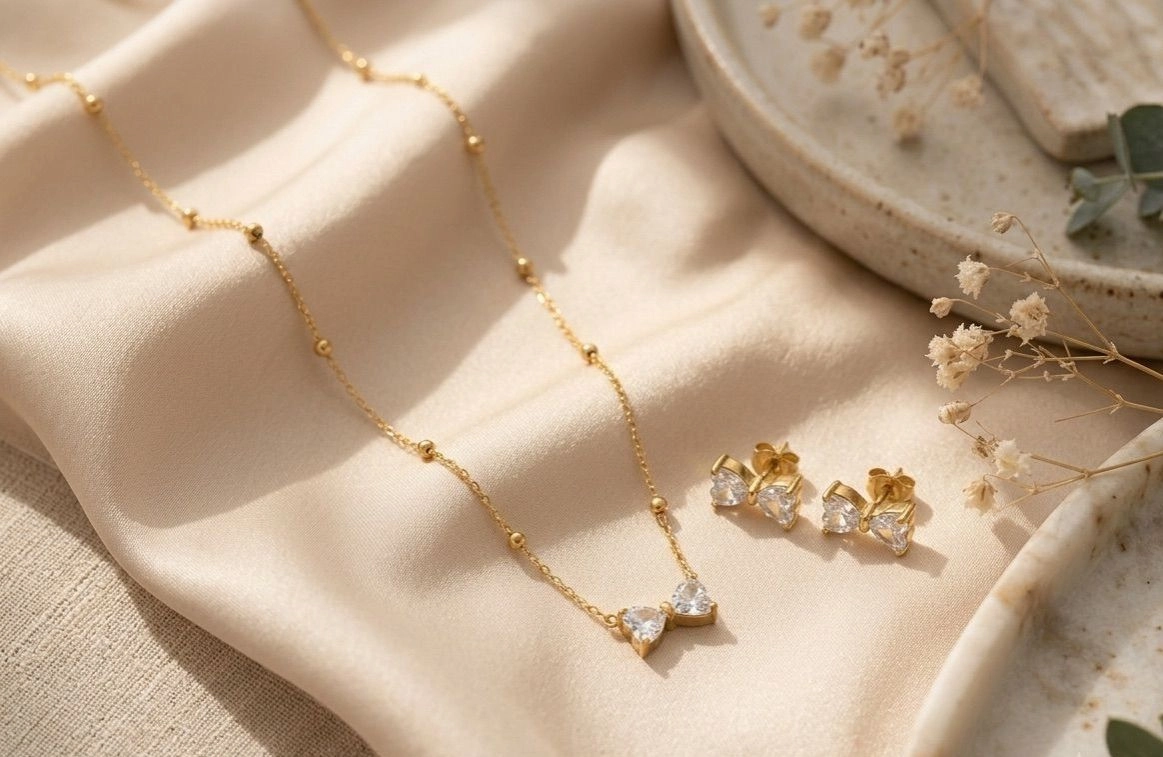 Anti-Tarnish Zircon Bow Earring & Necklace Set – Gold 1