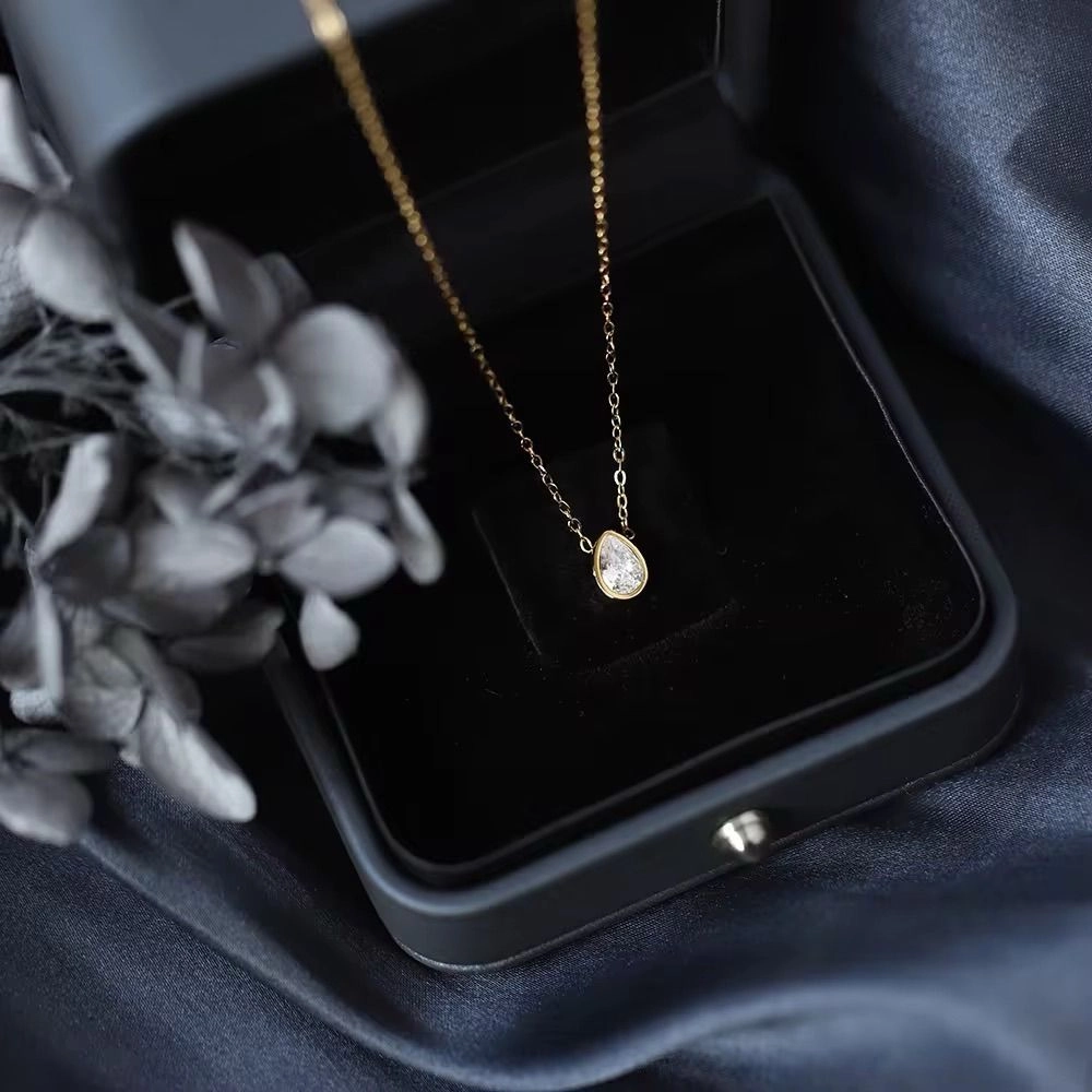 Anti Tarnish Diamond drop necklace -gold 1