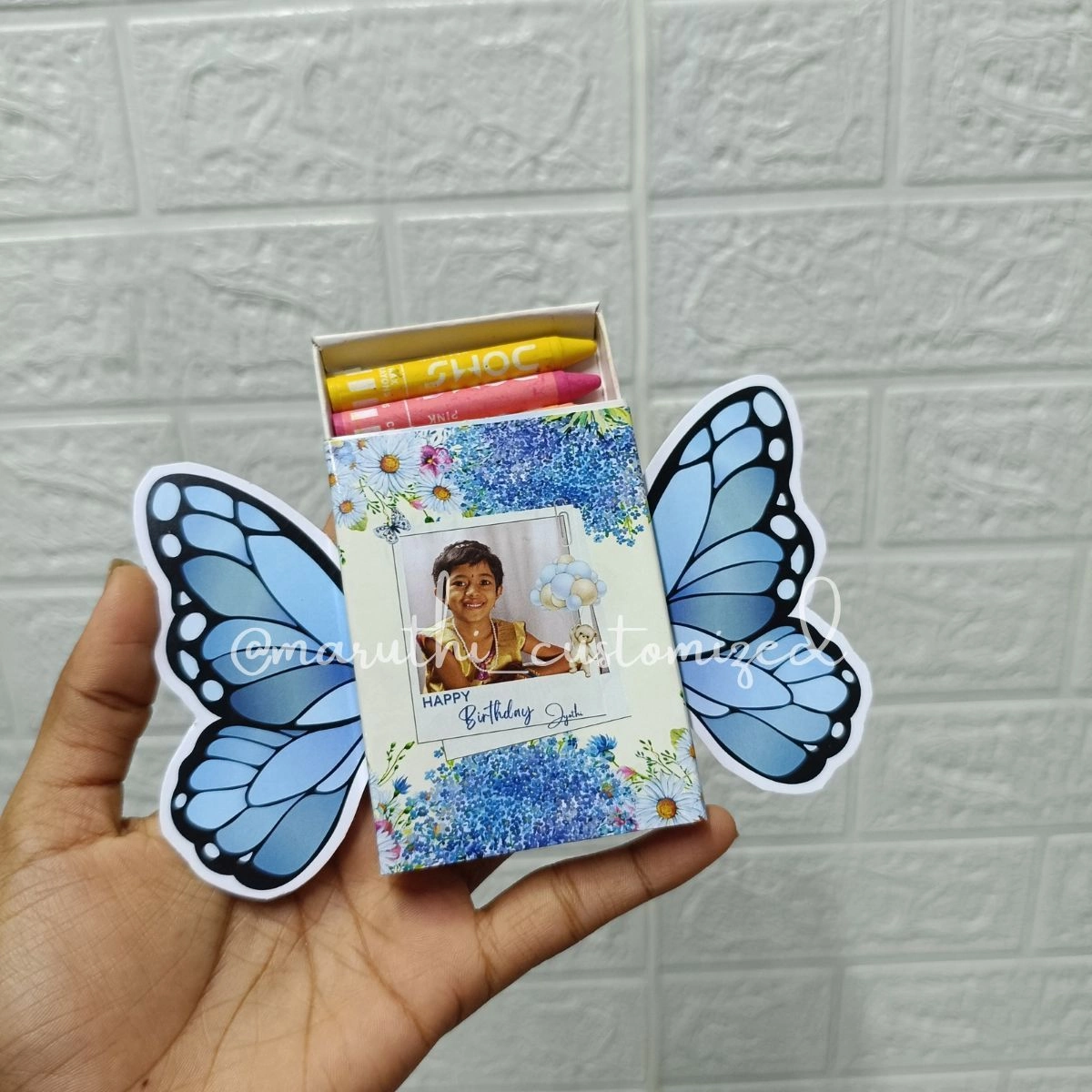 Customised butterfly theme crayons