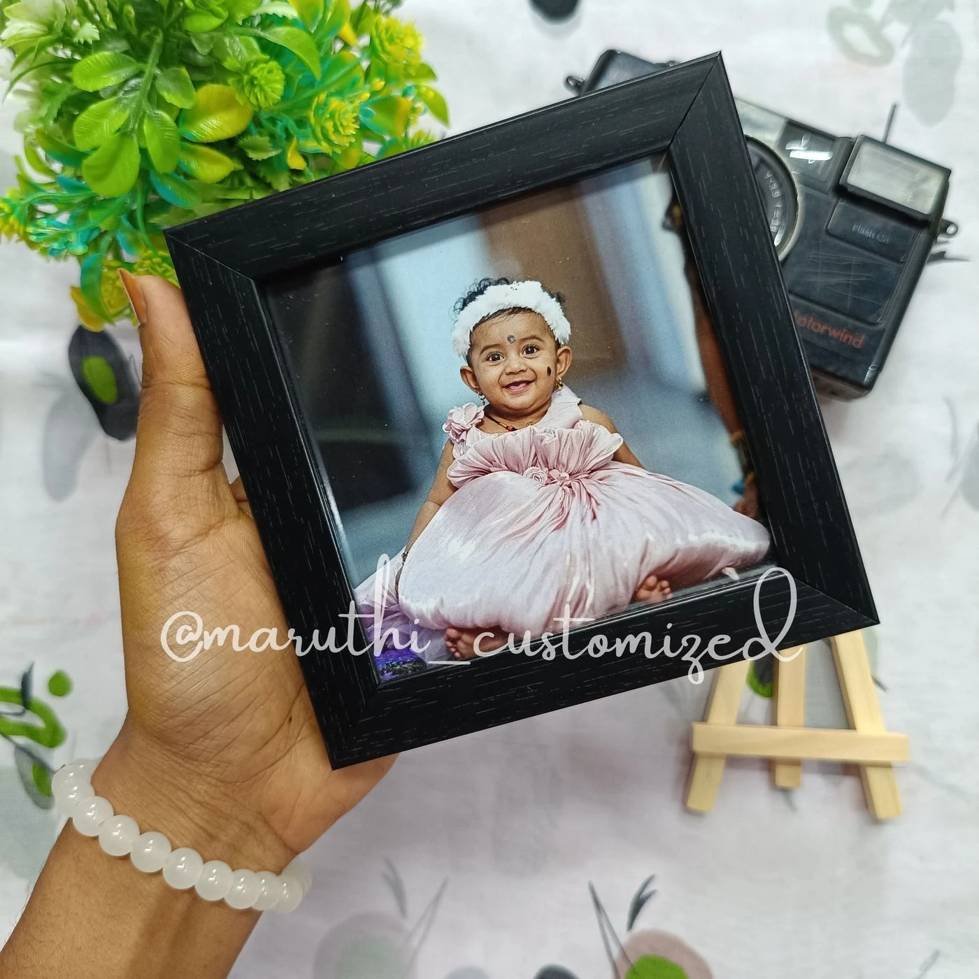 Premium 4x4 frame with Stand 1