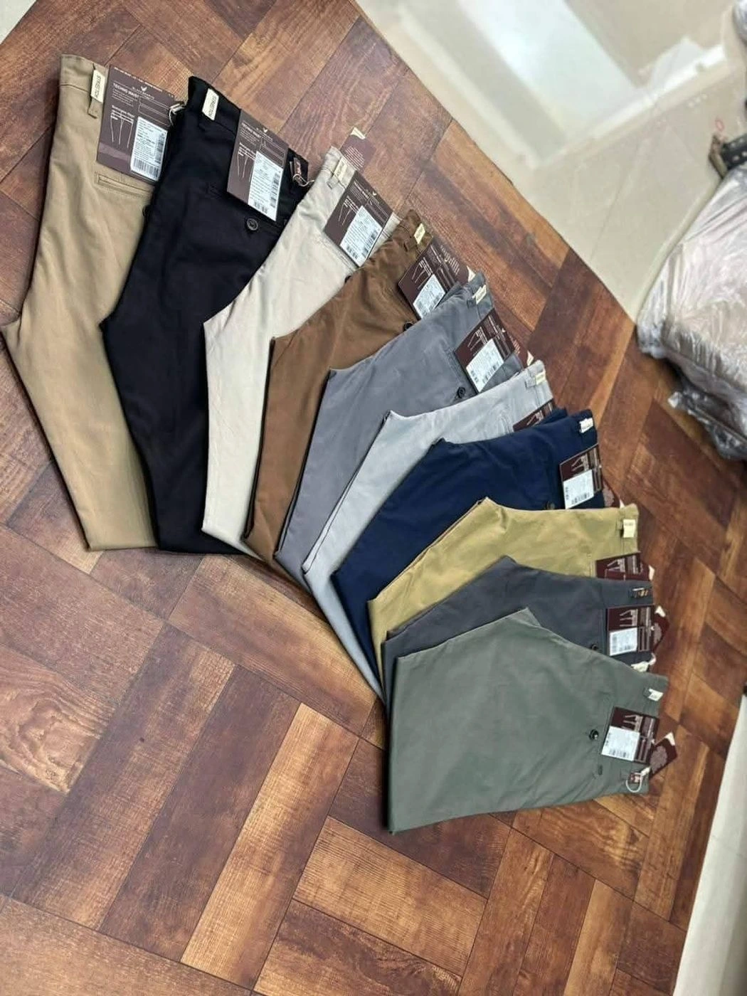 BLACKBERRY CHINOS WITH BRAND BILL 1