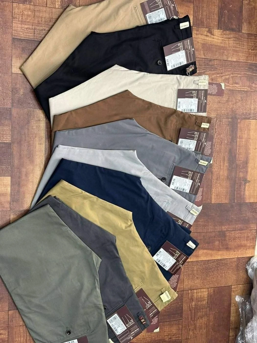 BLACKBERRY CHINOS WITH BRAND BILL 6