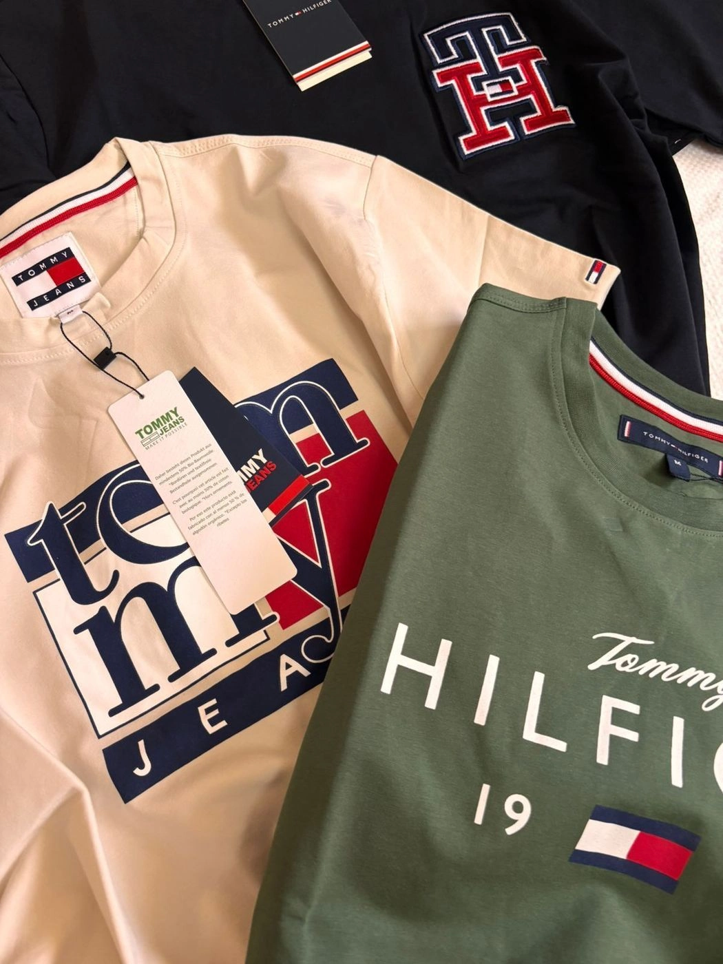 TOMMY HILFIGER TSHIRT FINT-699557 WITH BRAND BILL 8