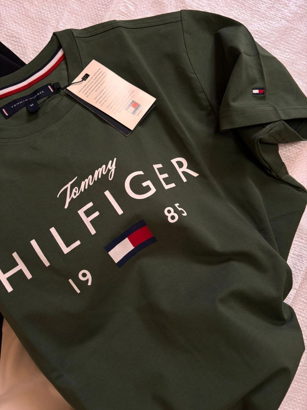 TOMMY HILFIGER TSHIRT FINT-699557 WITH BRAND BILL 9