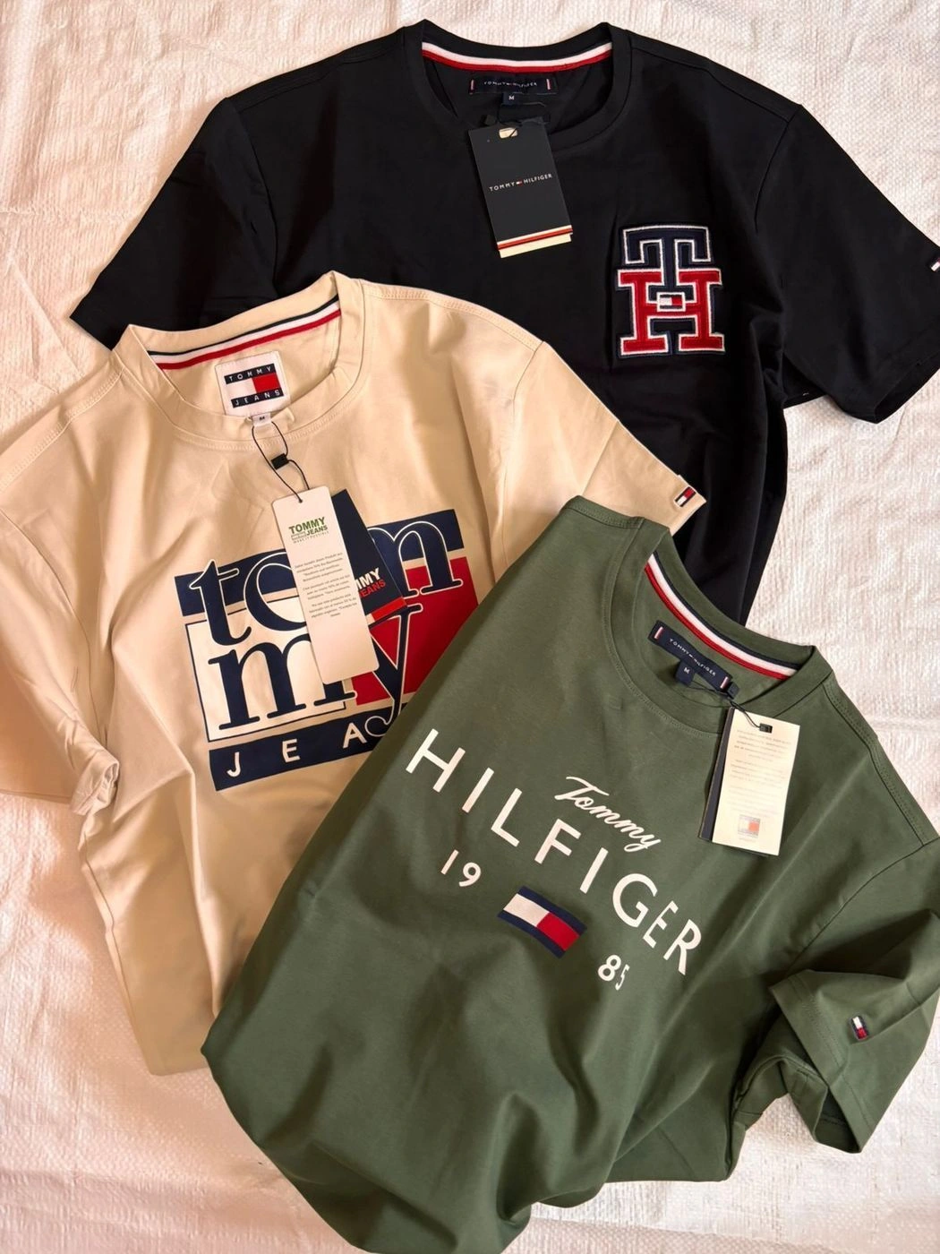 TOMMY HILFIGER TSHIRT FINT-699557 WITH BRAND BILL 10