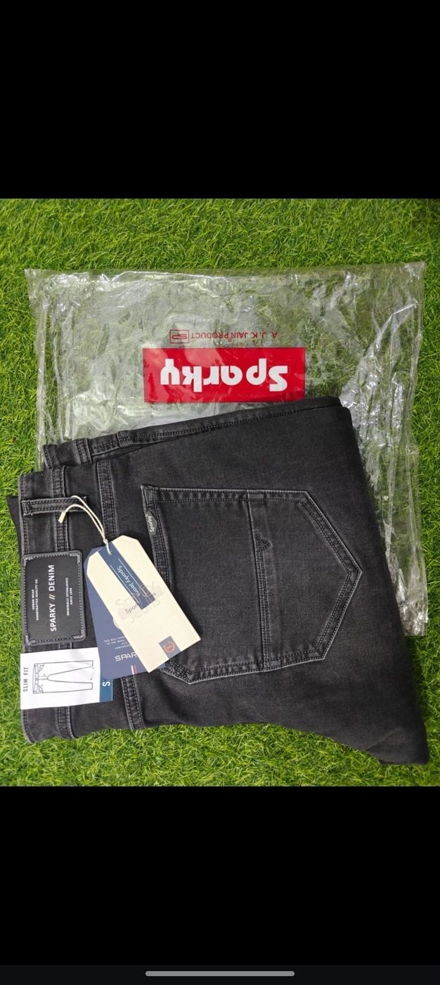 SPARKY STRIGHT FIT JEANS
WITH BRAND BILL 6