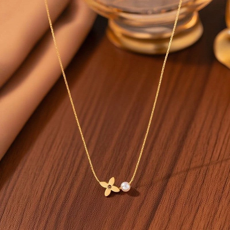 Flower and pearl pentant 2