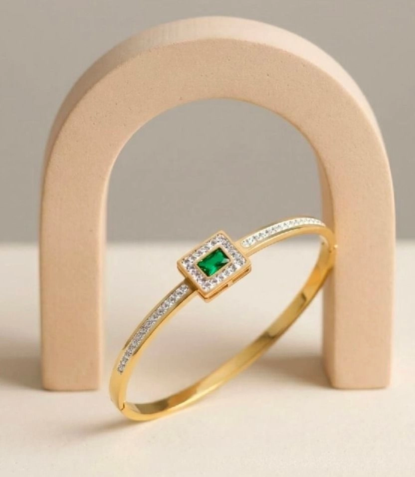 Green and white AD stone regular size bangle