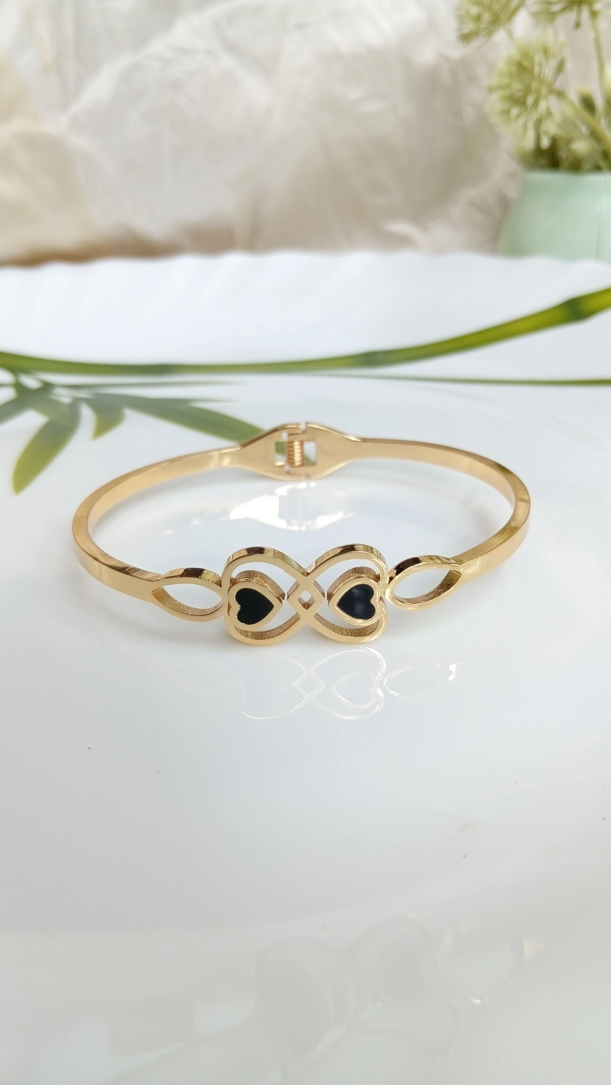 2 heart bangle