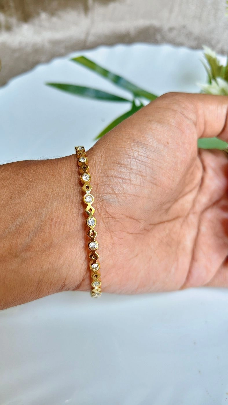 Square and stone bangle 2