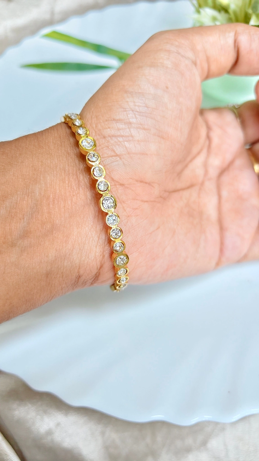 Simple stones bangle 2