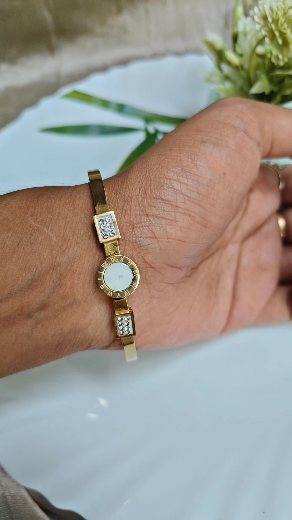White roman bangle 2