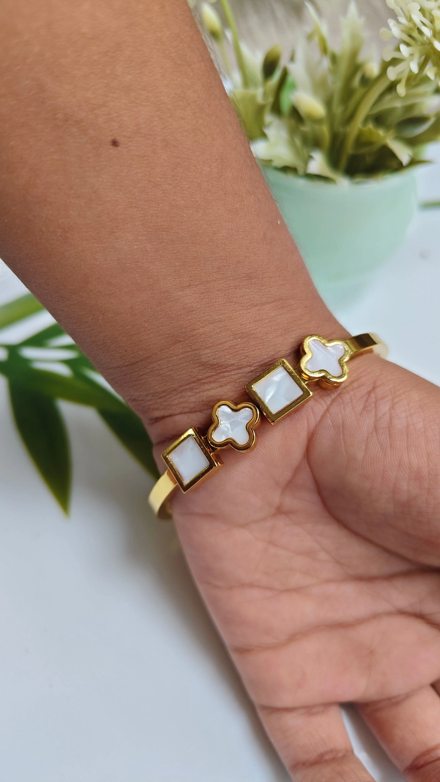 White Claver baby bangle 2